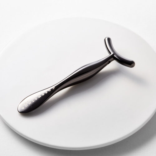 Dermathod Massagetool – ergonomisches Gesichtsmassage-Gerät für Hautstraffung und Entspannung.